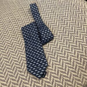 Vineyard Vines Martha's Vineyard Men's Blue Silk Tie Irving
